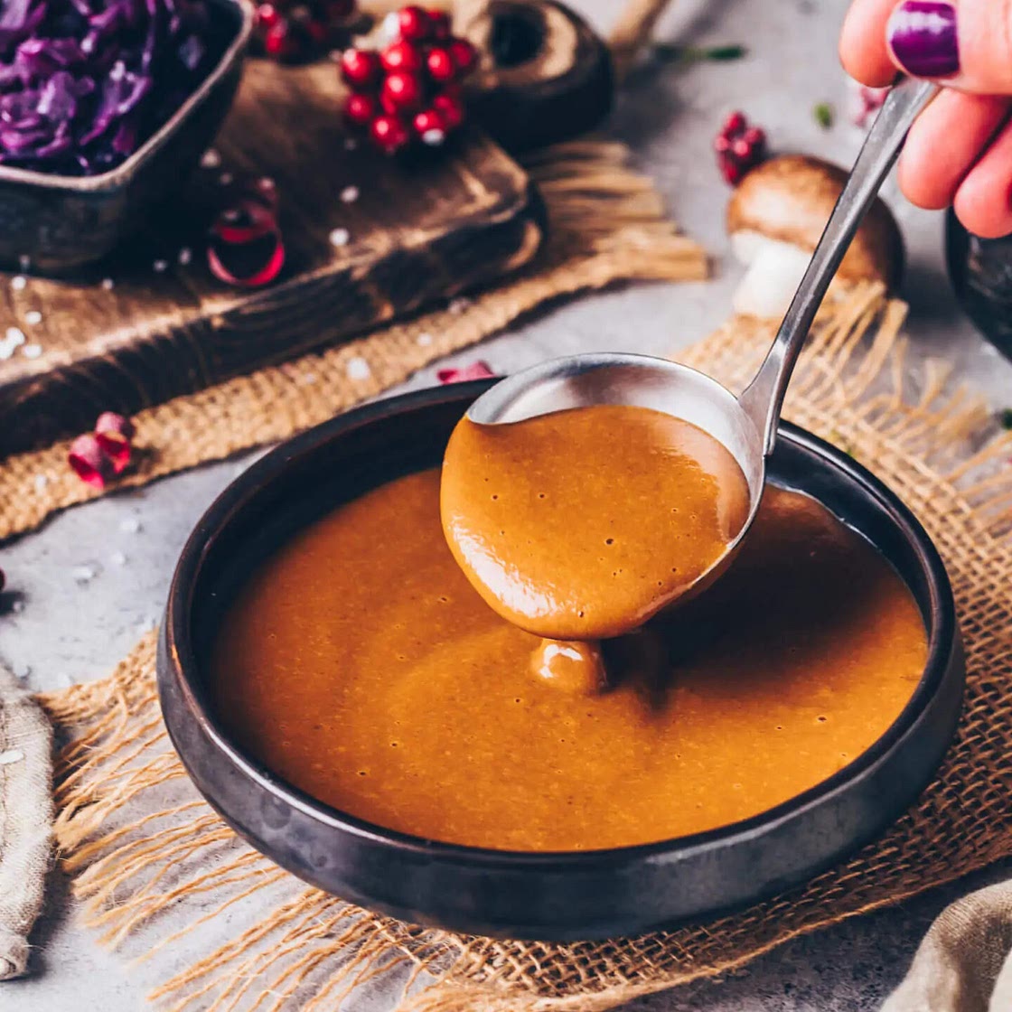 Cremige vegane Pilz-Soja-Soße