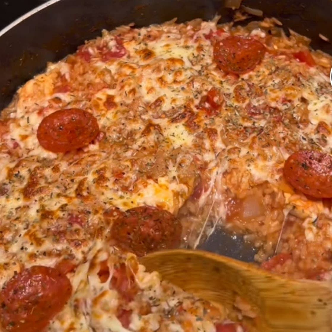 Pizza topped rice