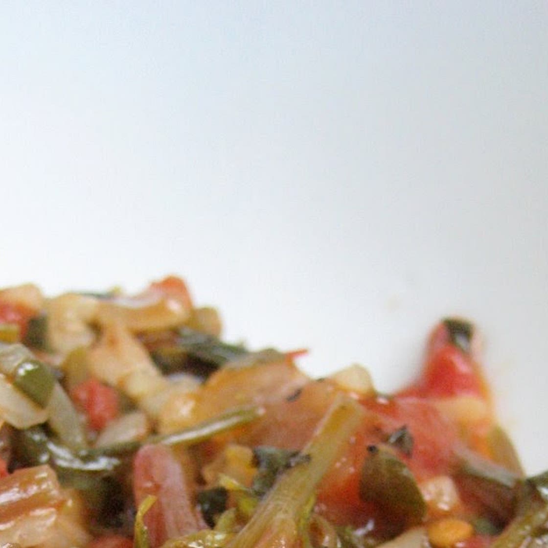 Purslane with Tomato (Domatesli Semizotu)