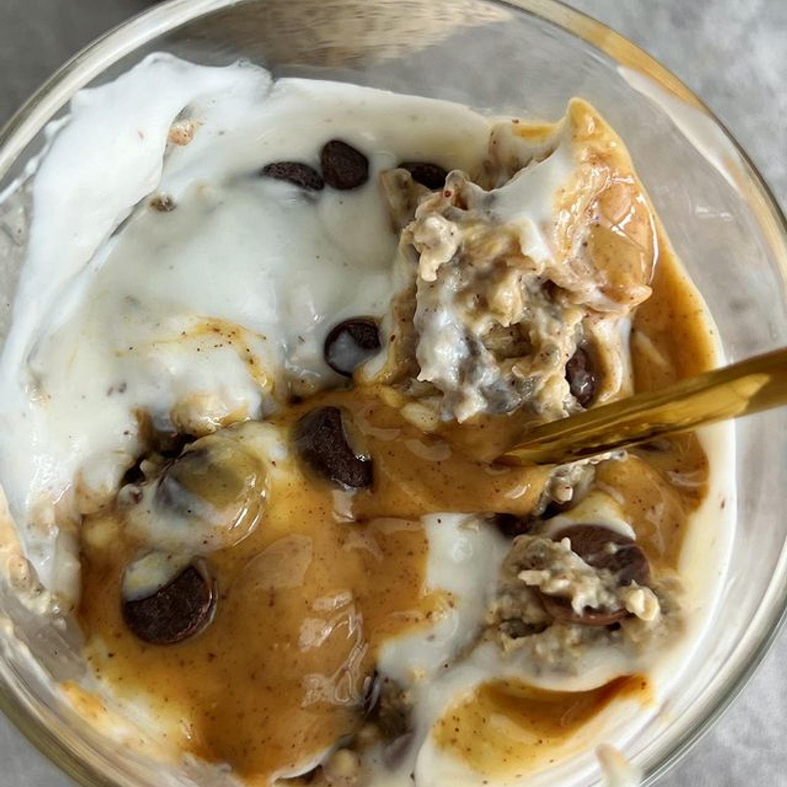 Peanut Butter Chip Overnight Oats 