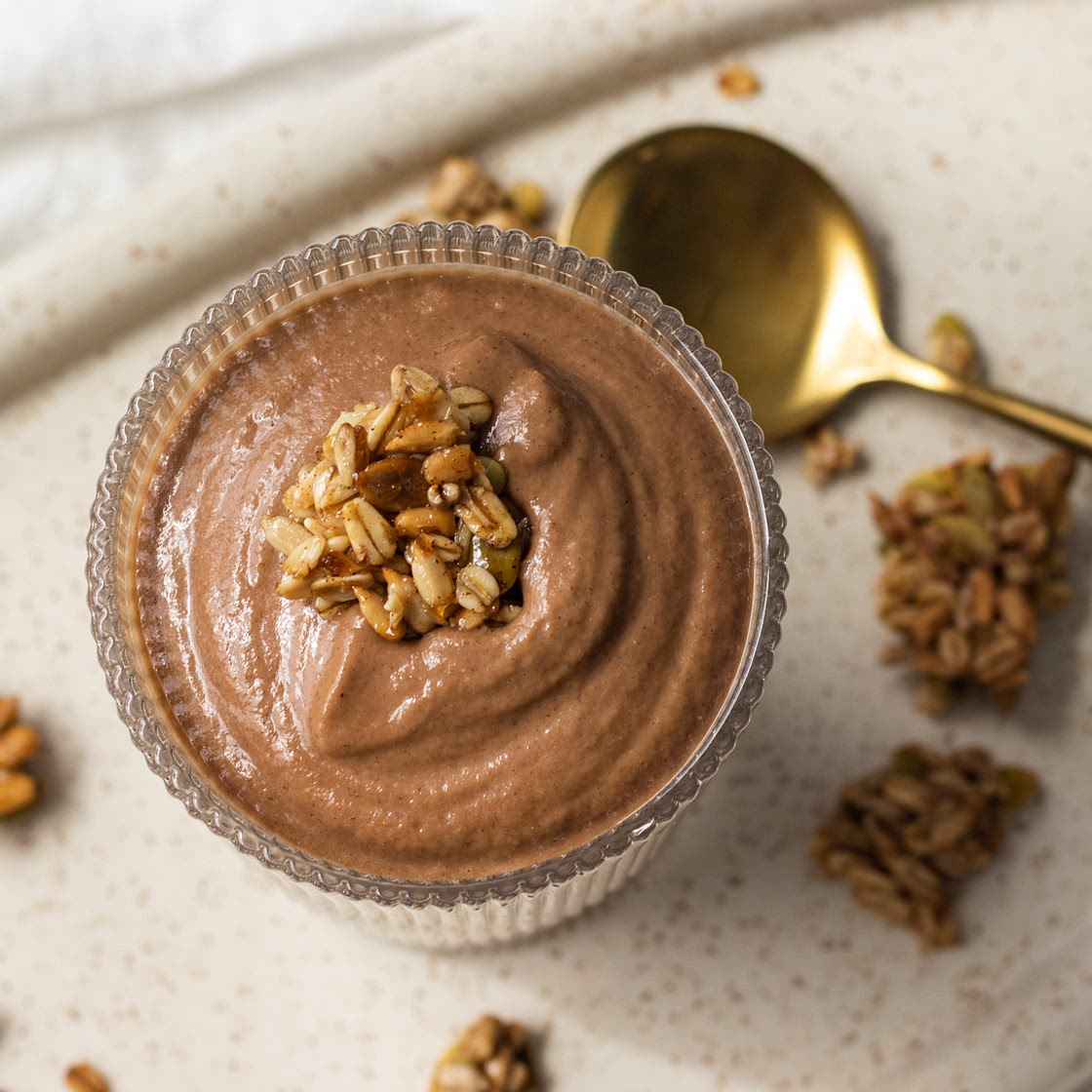 Chocolate Apple Pie Protein Smoothie With Dates and Cauliflower