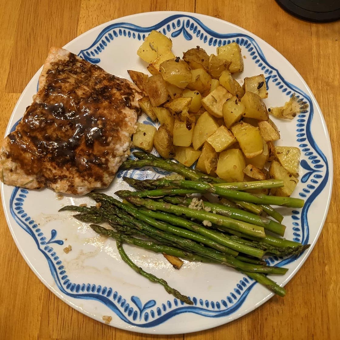 Rosemary Roasted Salmon with Asparagus & Potatoes