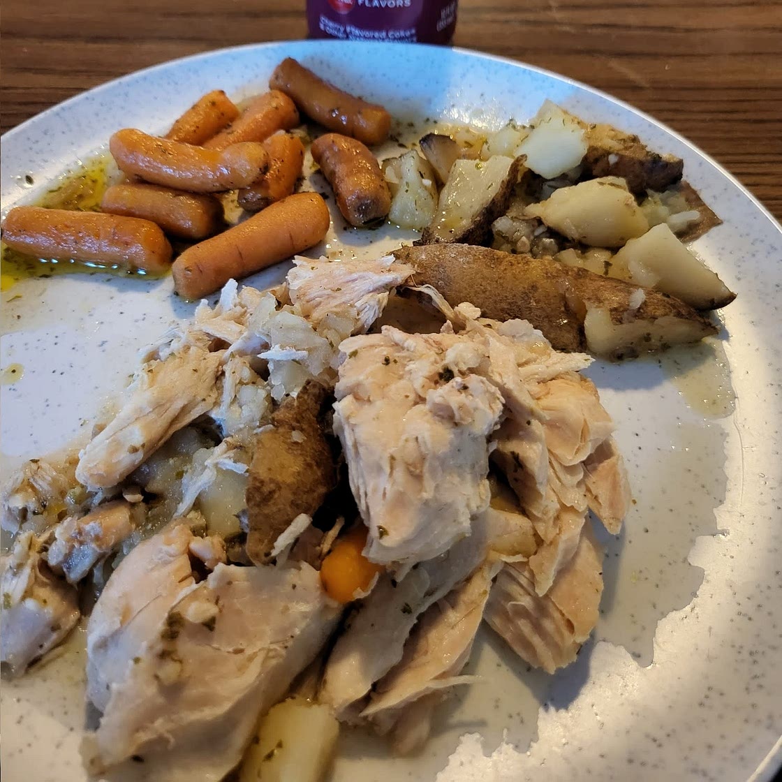 Slow Cooker Garlic Butter Chicken and Veggies