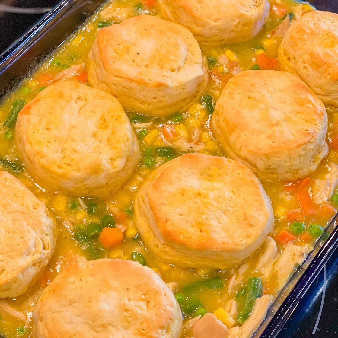 Weeknight chicken pot pie casserole