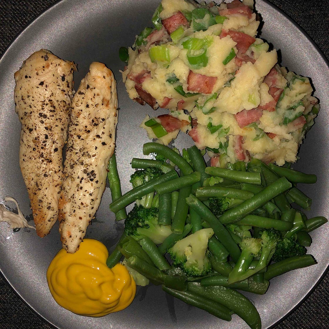 Chicken and loaded mash with veggies