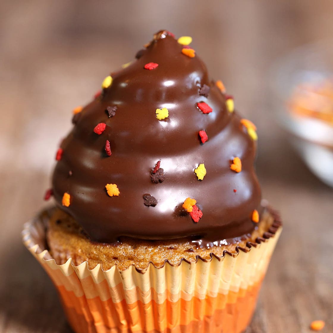 Pumpkin Spice Hi-Hat Cupcakes