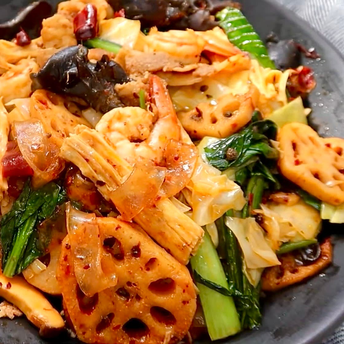 Stir-fry Hot Pot (Ma La Xiang Guo)