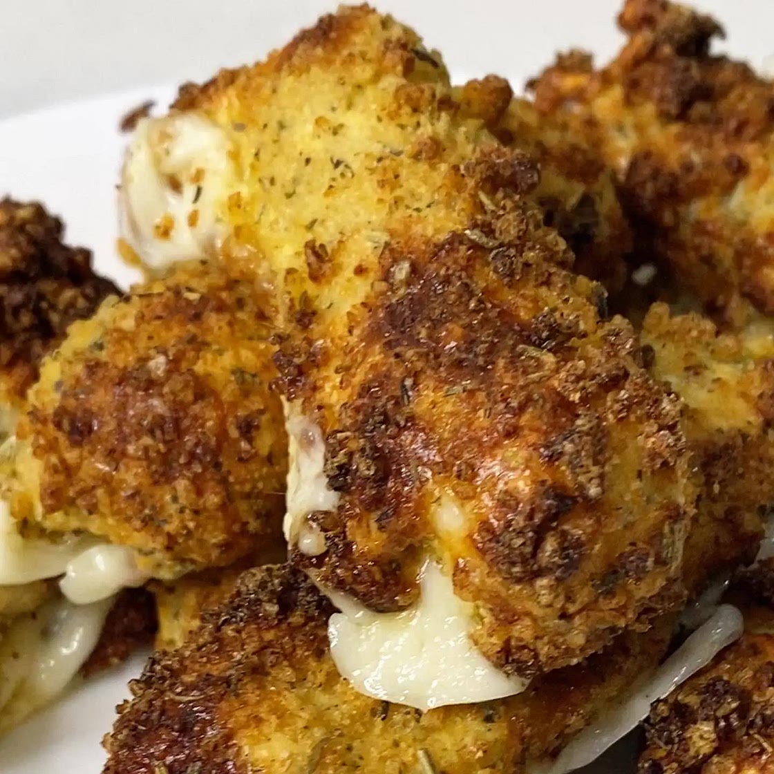 Low Carb Mozzarella Sticks