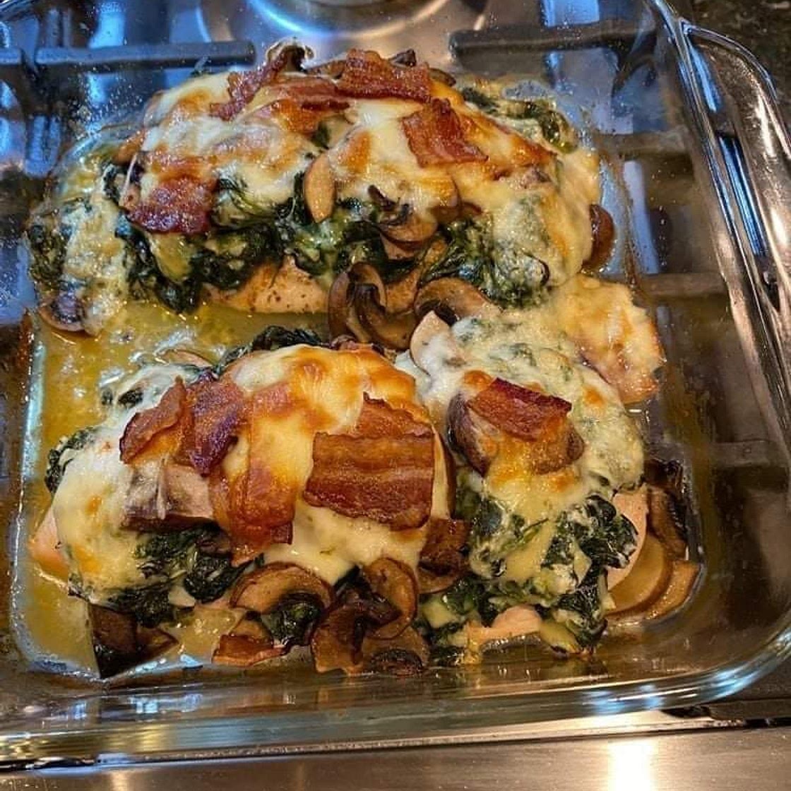 Smothered Chicken with Creamed Spinach, Bacon, Mushrooms - Just Cook Well