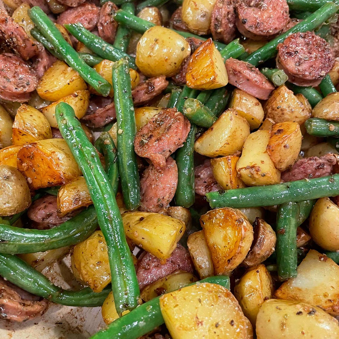 Smoked Sausage with Potatoes and Green Beans