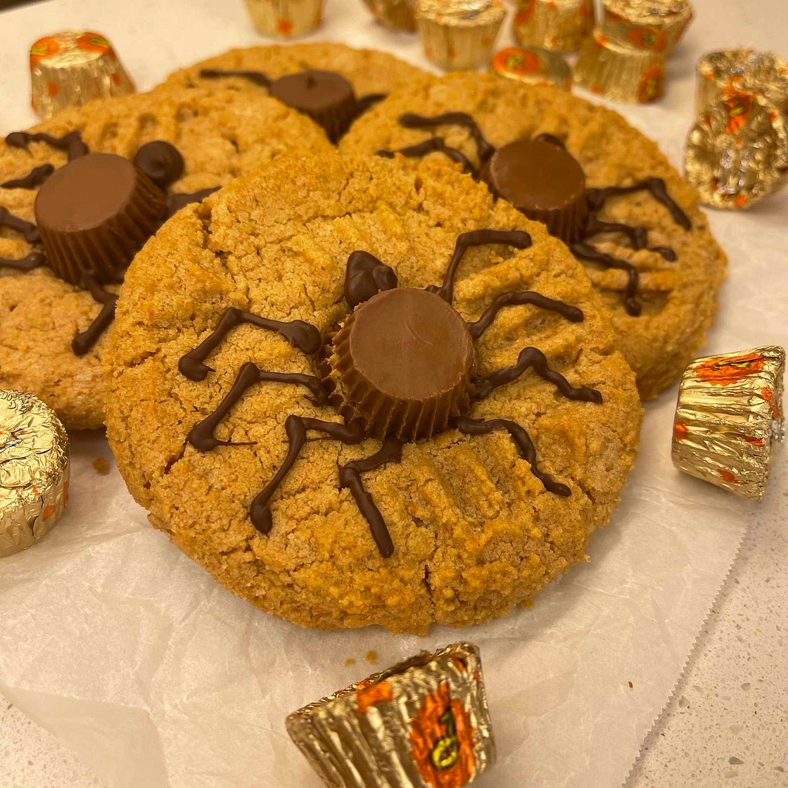 Spider peanut butter cookies