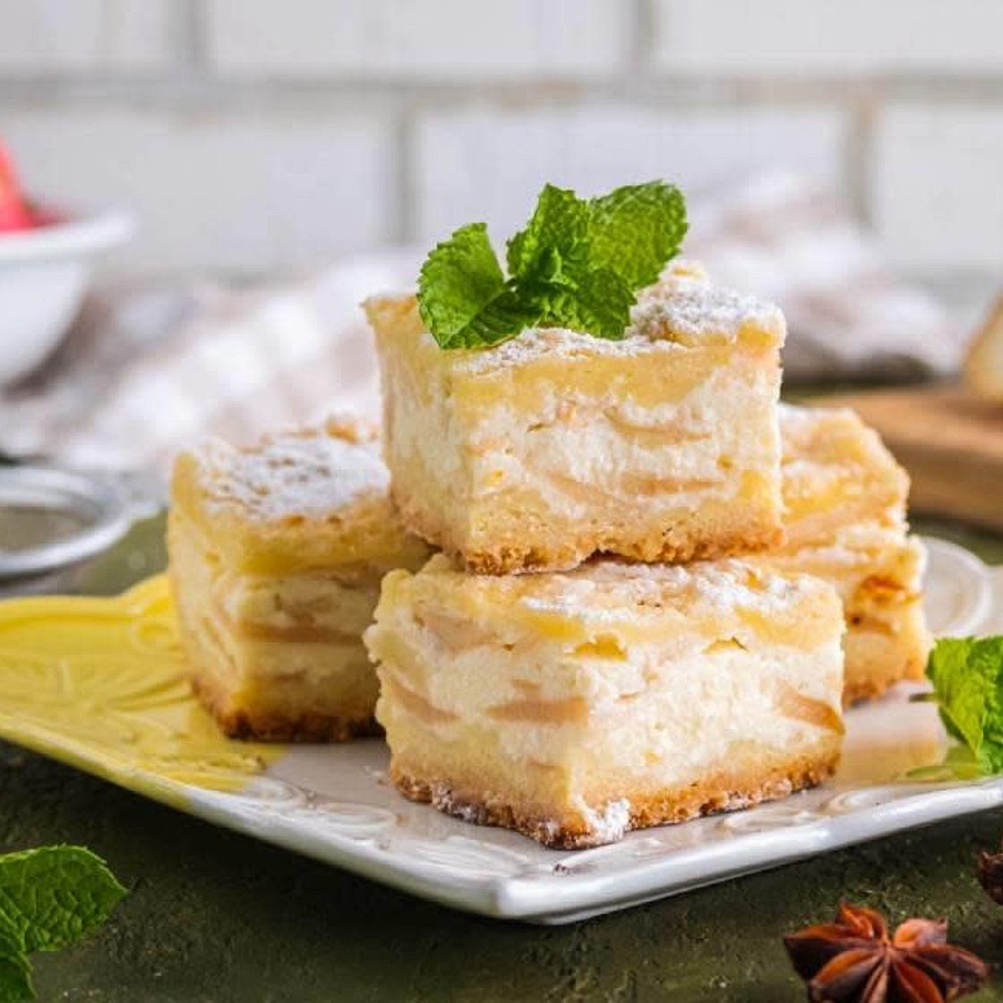 Čupava jogurt pita s jabukama