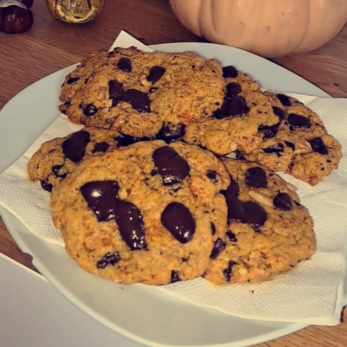 Vegan Pumpkin Chocolate Chip Cookies