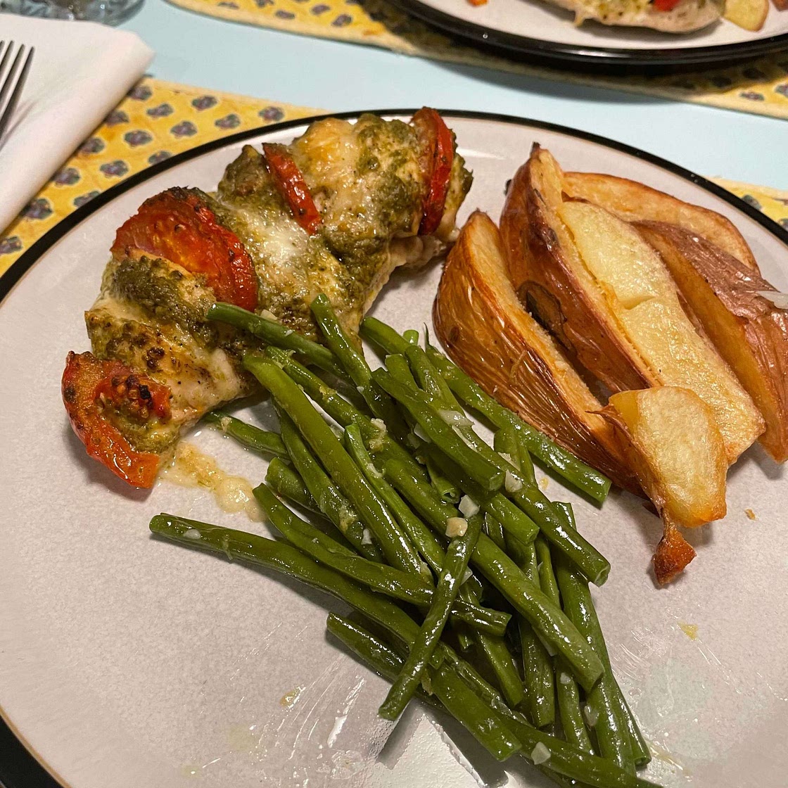 Hasselback Chicken Caprese 
