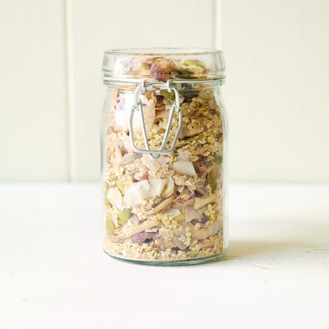 Fruit-free muesli