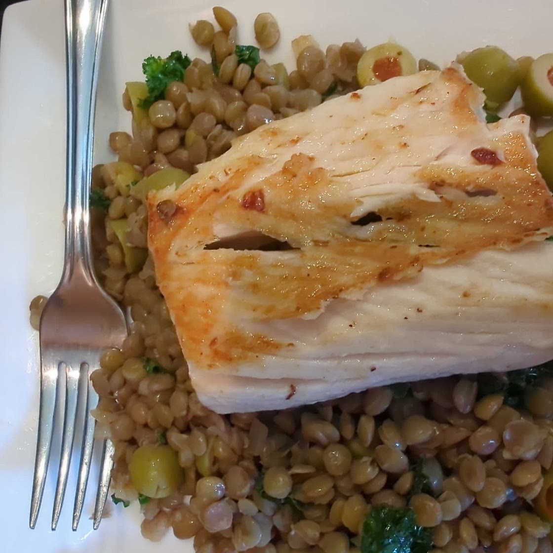 Cod with Olives, Spinach & Lentils