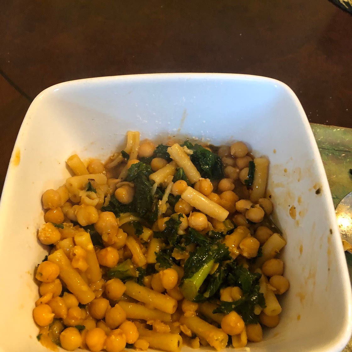 PASTA AND CHICKPEA STEW