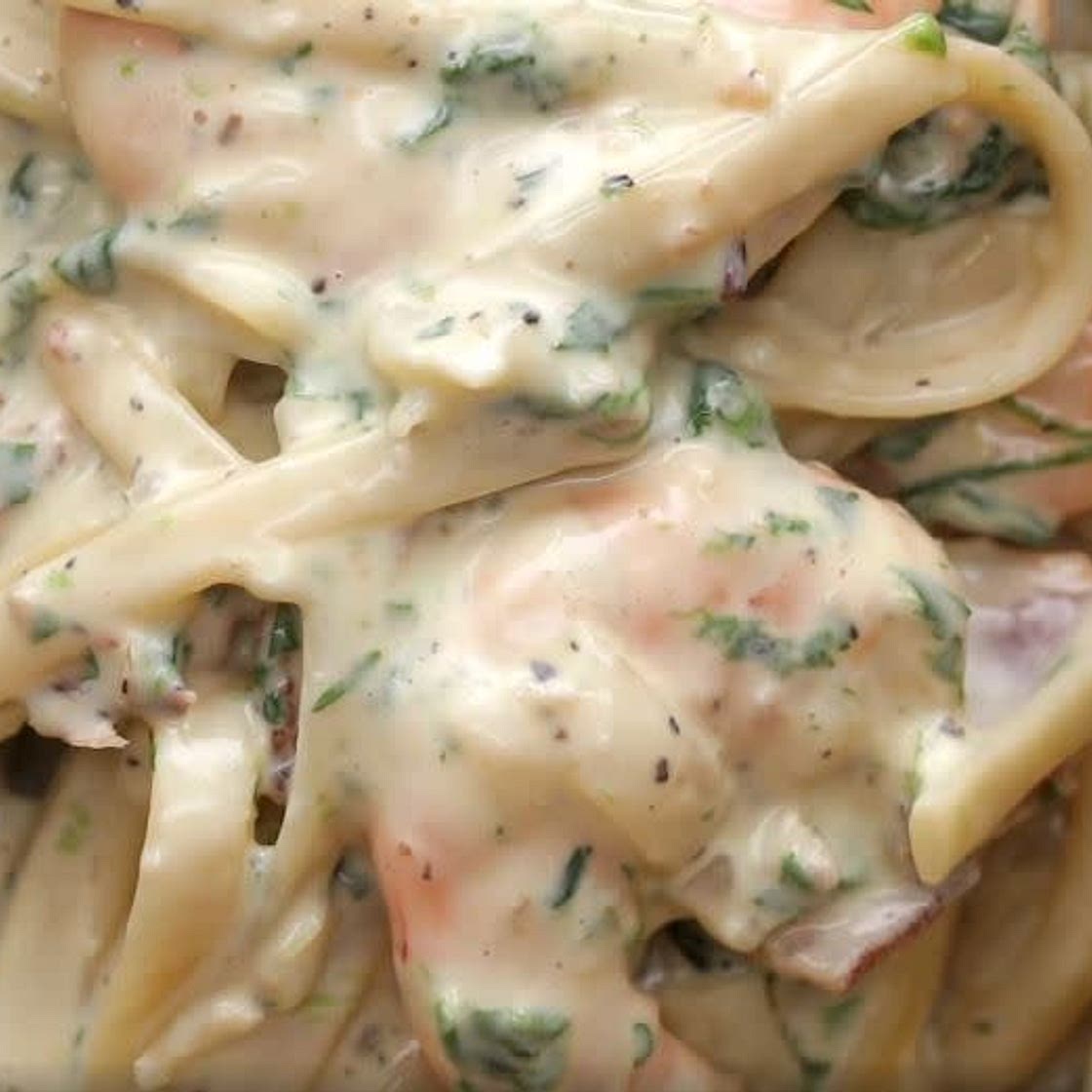 Shrimp Spinach Bacon Alfredo