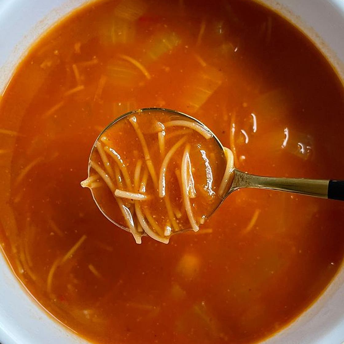 Tomato vermicelli soup