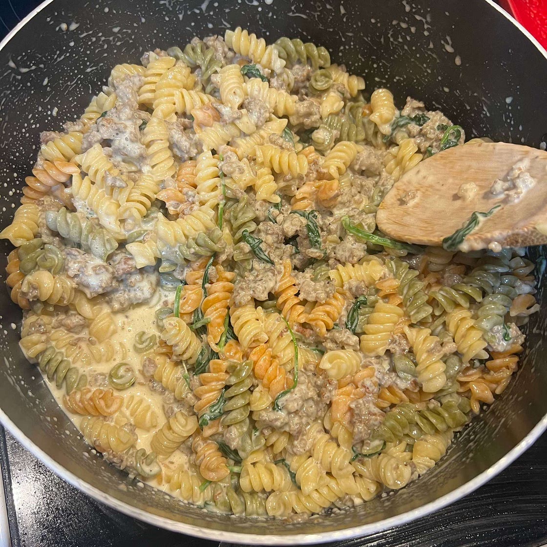Creamy Garlic Sausage Pasta