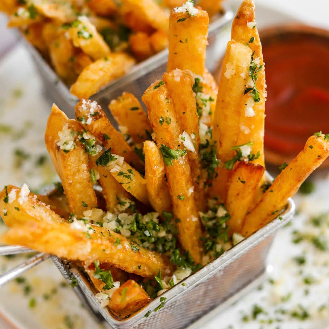 Crispy Garlic Parmesan Fries