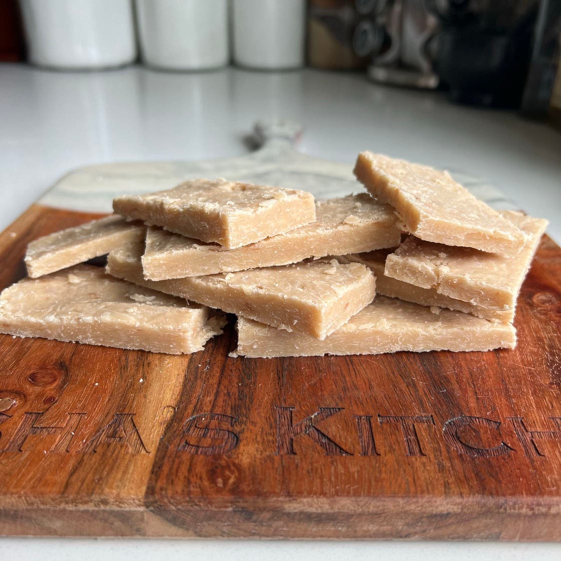 Milk & Coconut Bars (Tabletas de Coco/Coco Leche) 