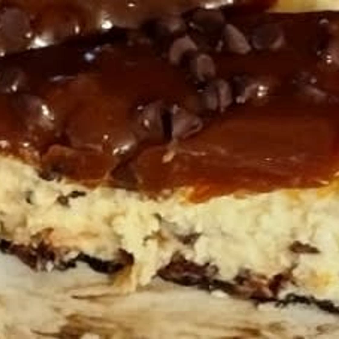 Salted Caramel Chocolate Chip Cheesecake