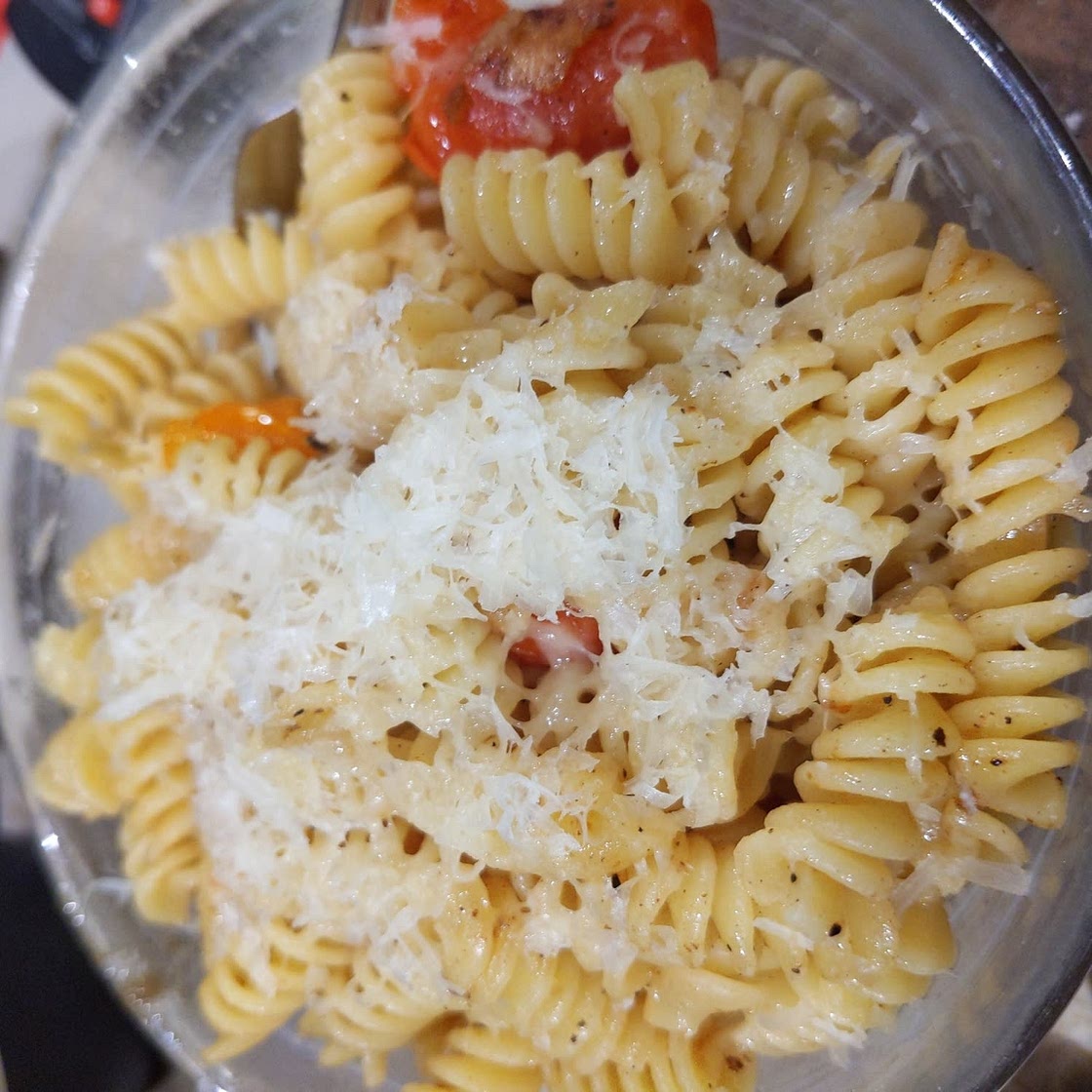 15-Minute Cherry Tomato Pasta
