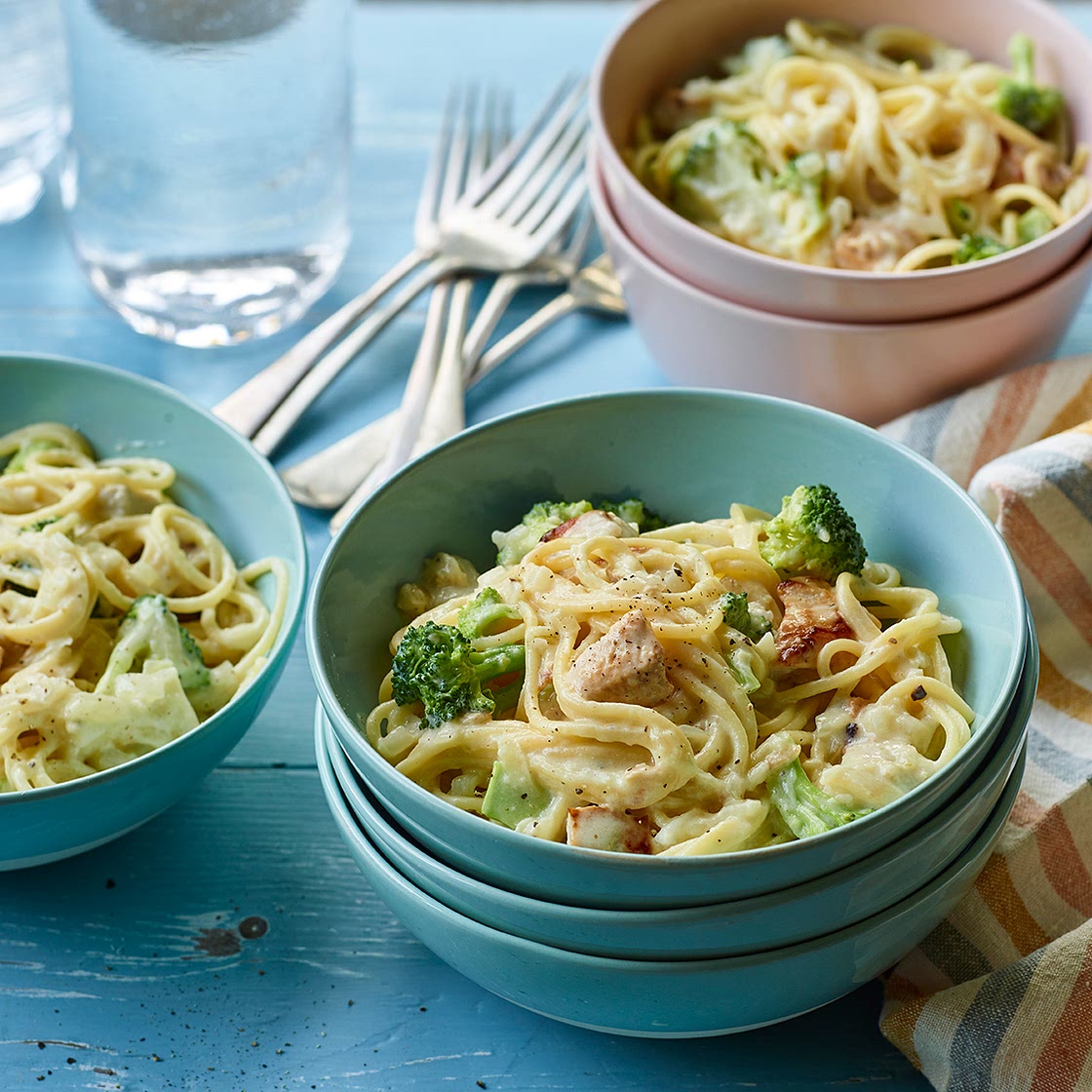 Cheesy turkey and broccoli spaghetti