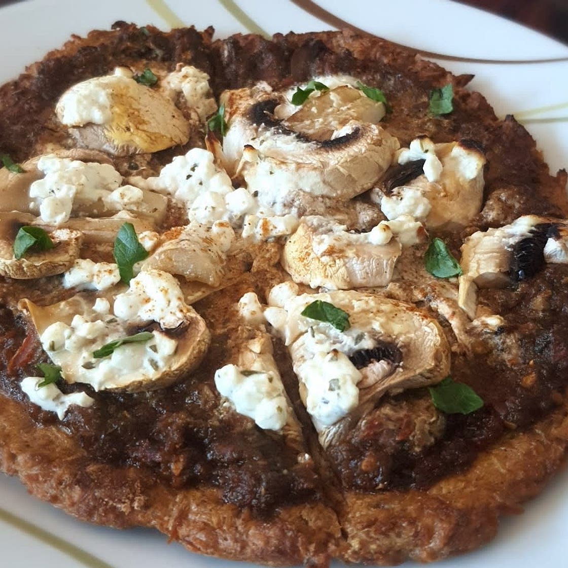"Tuna" crust pizza