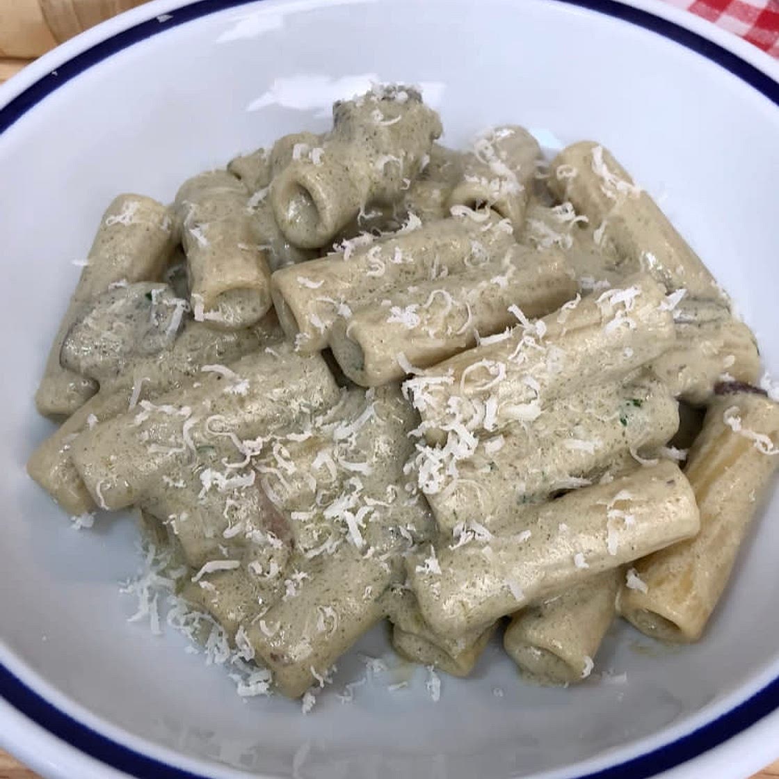 GARLIC MUSHROOM PASTA