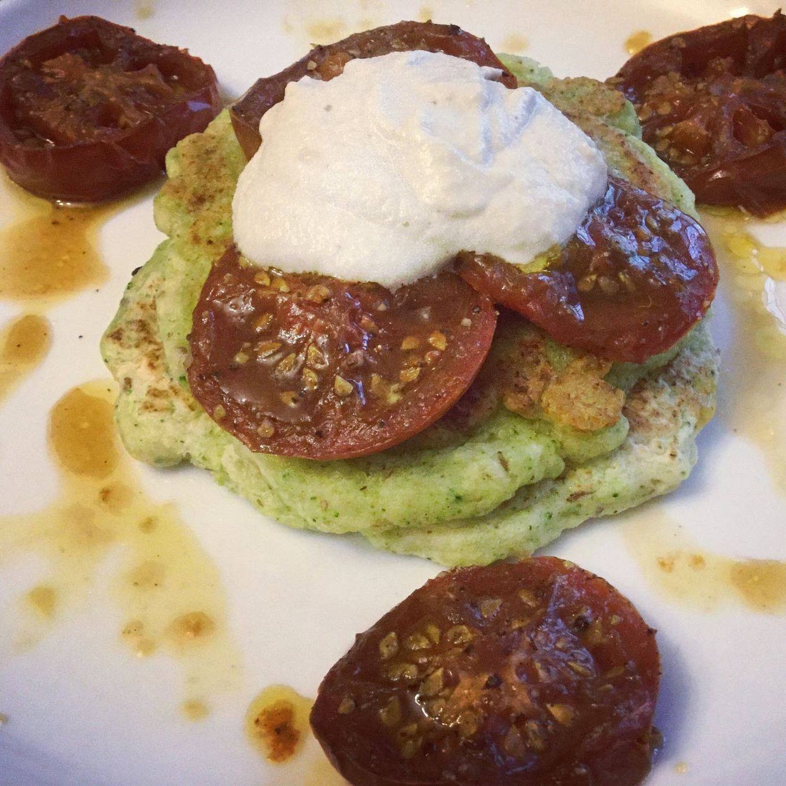 Creamy Garlic Sauce (Cashew Cream) - Very Vegan Val