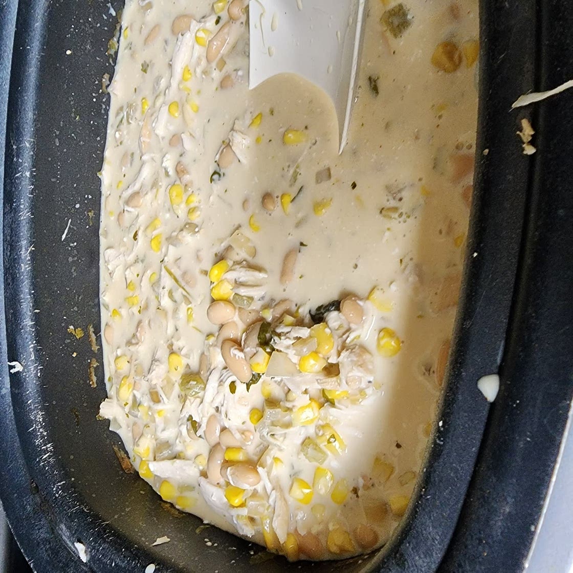 Creamy Crockpot White Chicken Chili