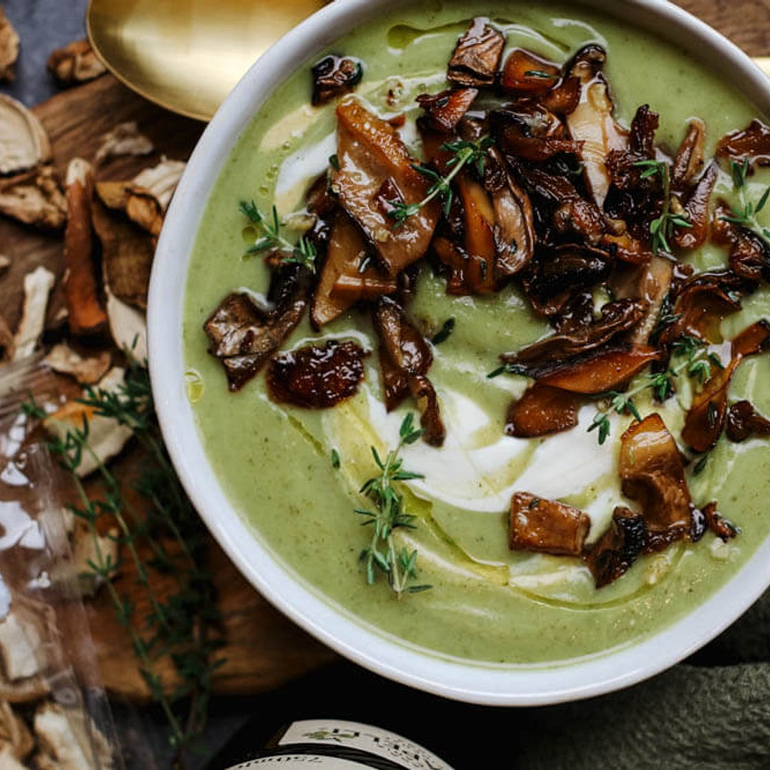 Broccoli courgette soep met gebakken eekhoorntjesbrood Beaufood 