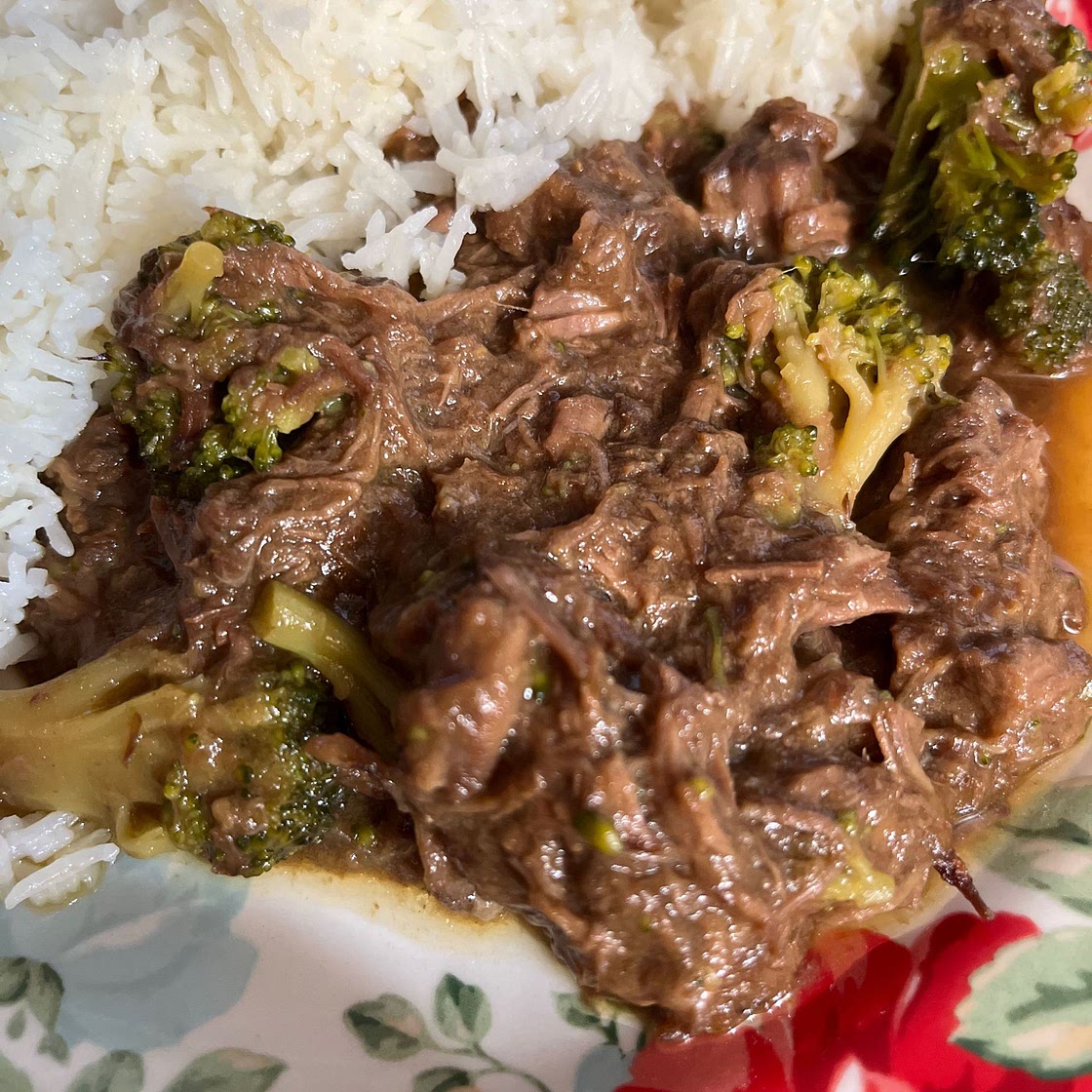 Slow cooker beef and broccoli