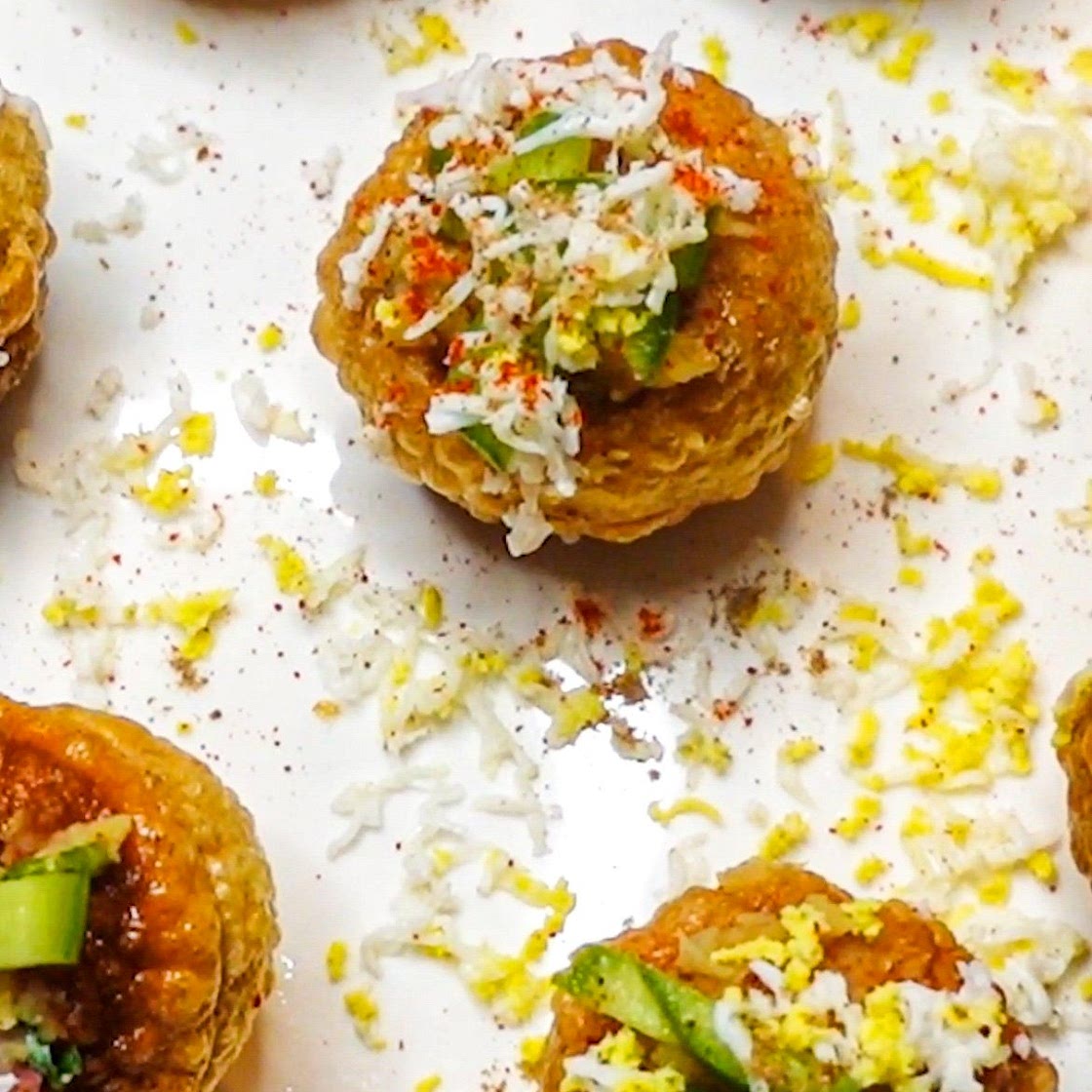 Bengali Fushka — We're Eating
