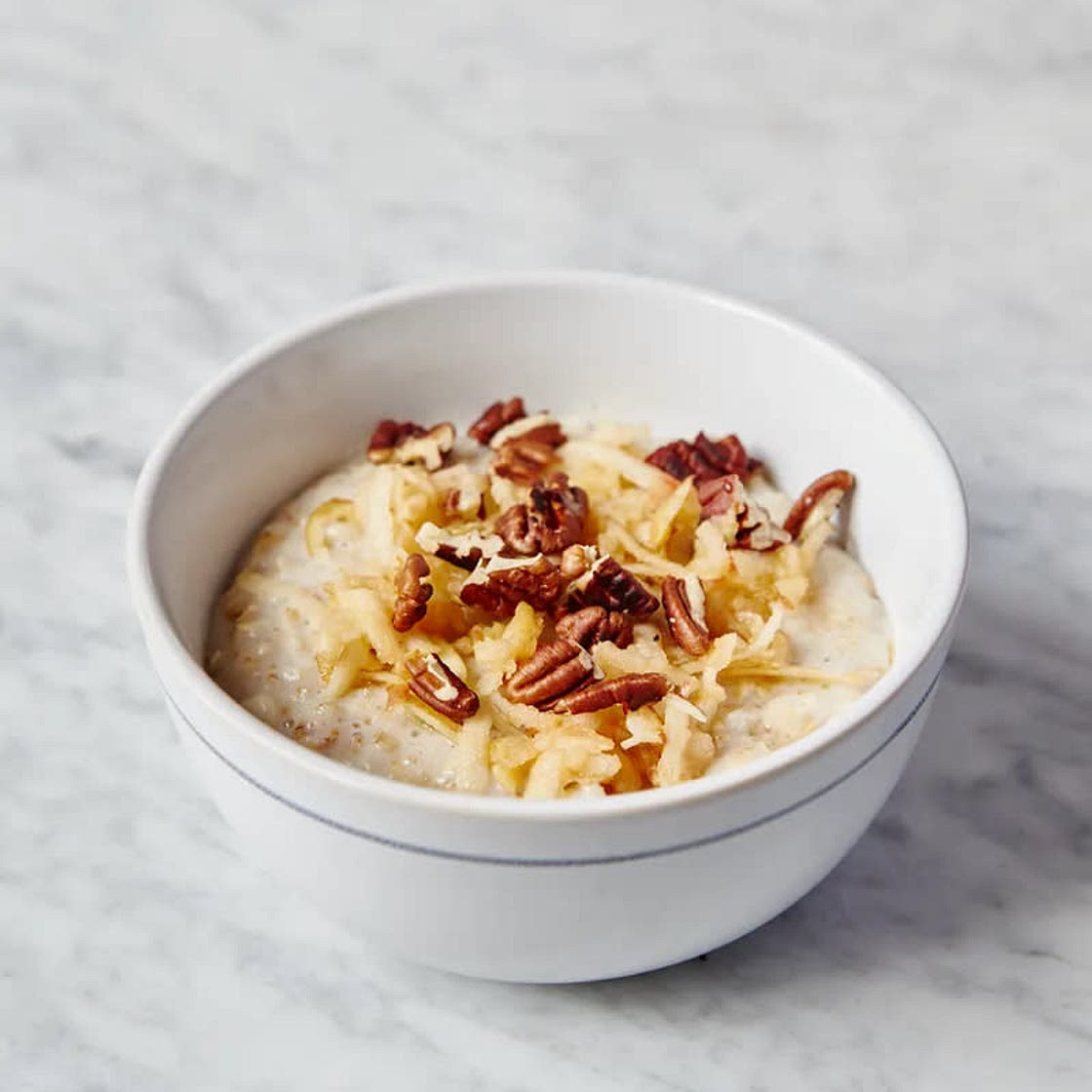 Apple And Cinnamon Spiced Oats