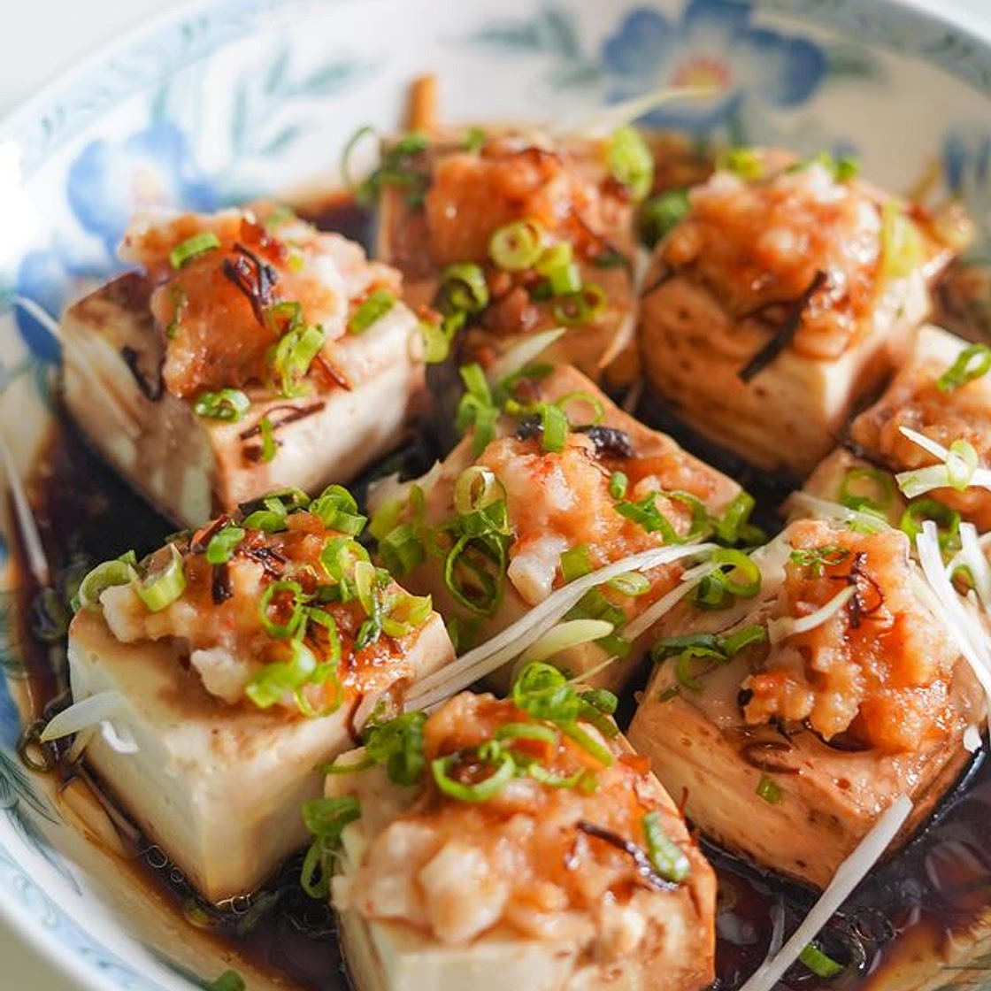 Steamed stuffed tofu with shrimp