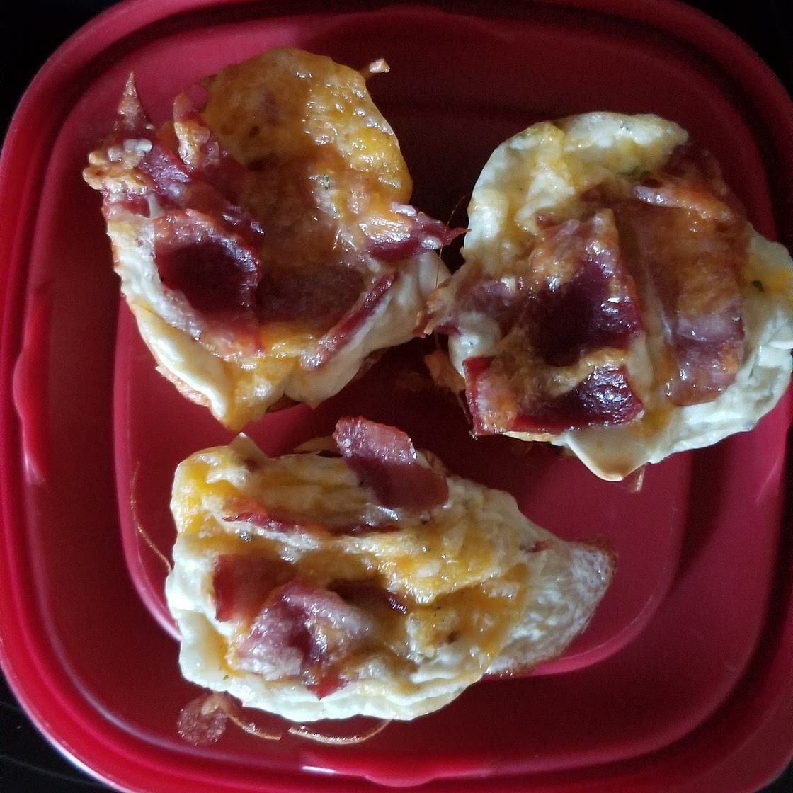 Breakfast wonton cups