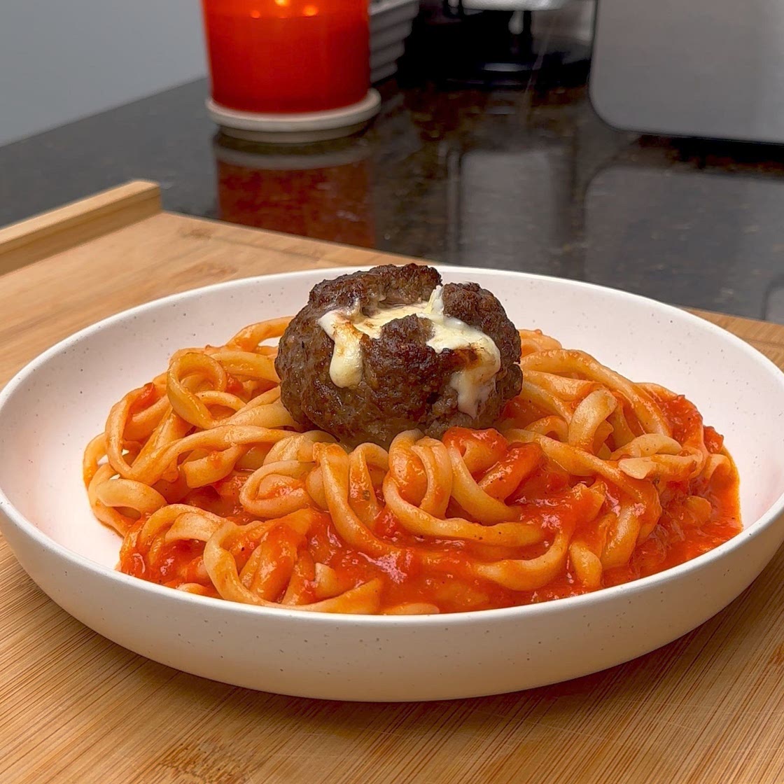 Air Fryer Spaghetti & Meatballs