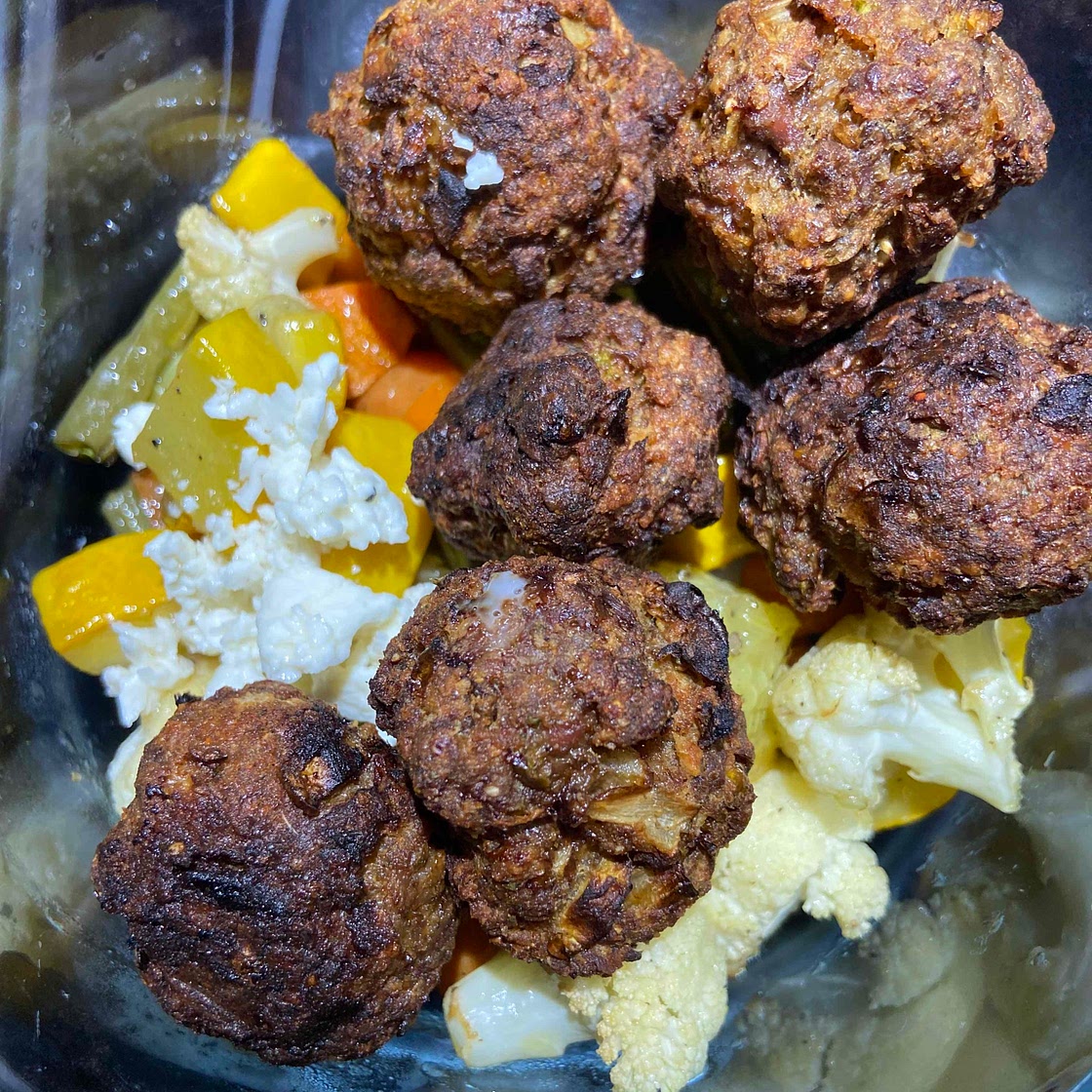 Chilli Beef Meatballs with Spring Vegetables