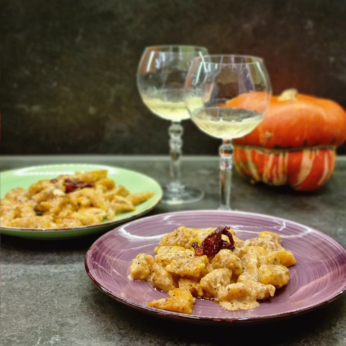 2 INGREDIENTS FRESH PASTA (with squash)
