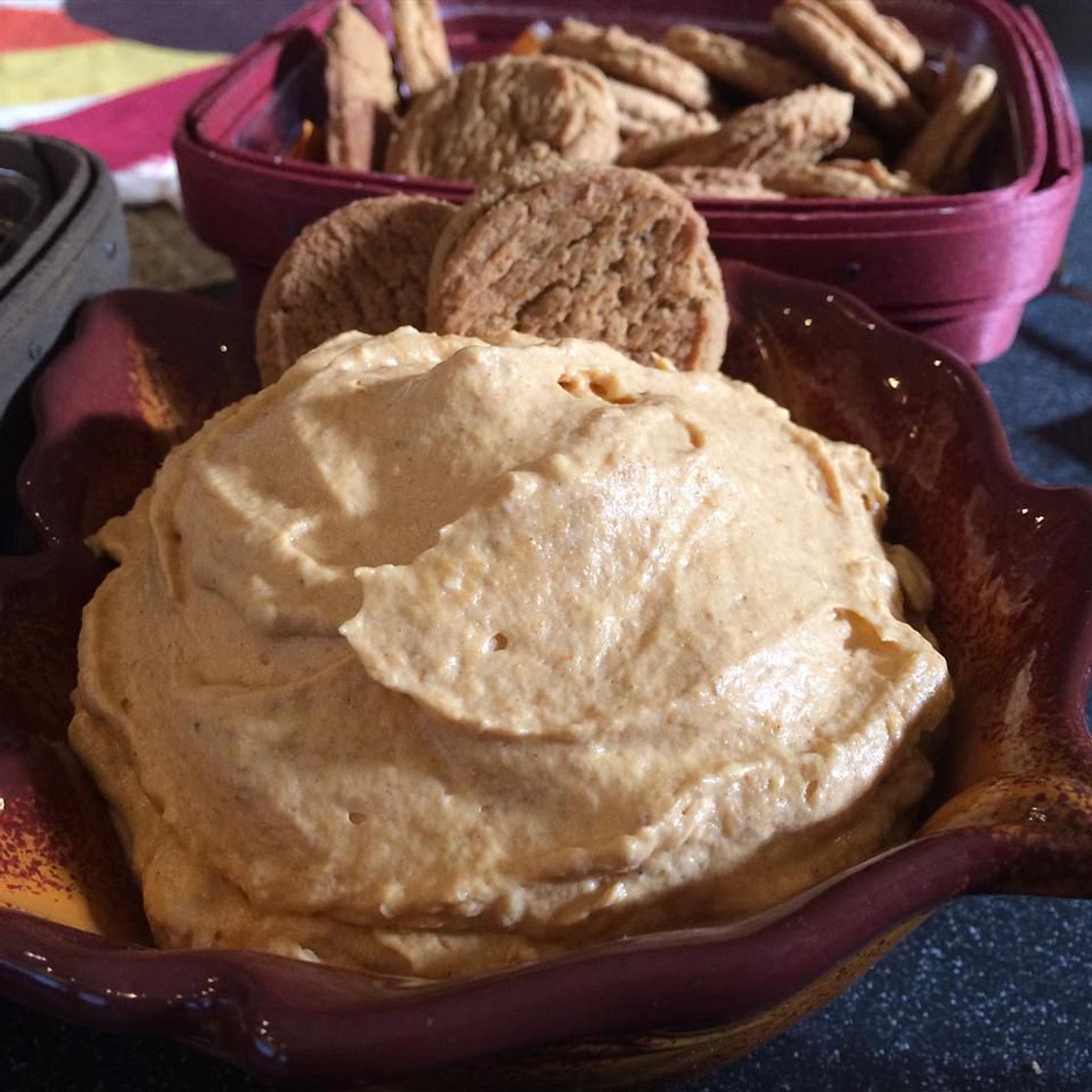 Fluffy Pumpkin Dip