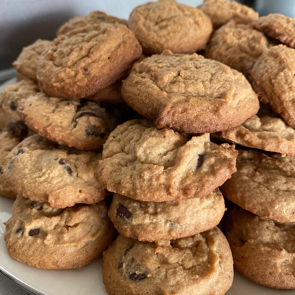 Peanut Butter and Chocolate Chip Millet Cookies