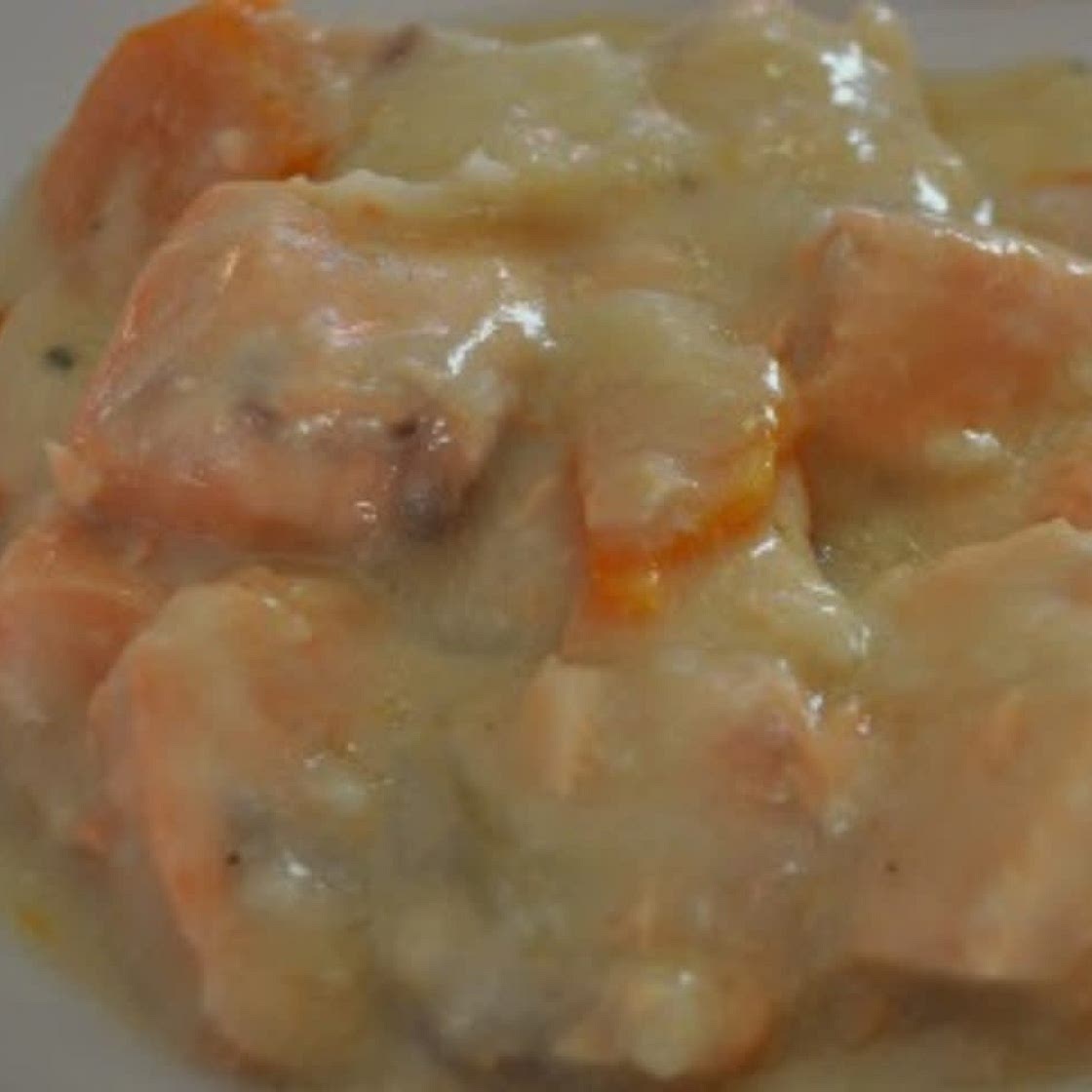 Blanquette saumon, crevettes et carottes.