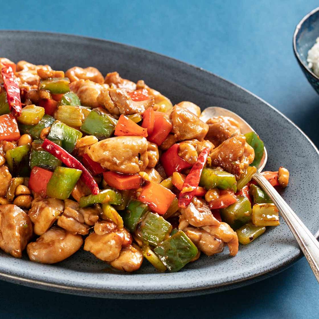 Takeout-Style Kung Pao Chicken (Diced Chicken With Peppers and Peanuts) Recipe