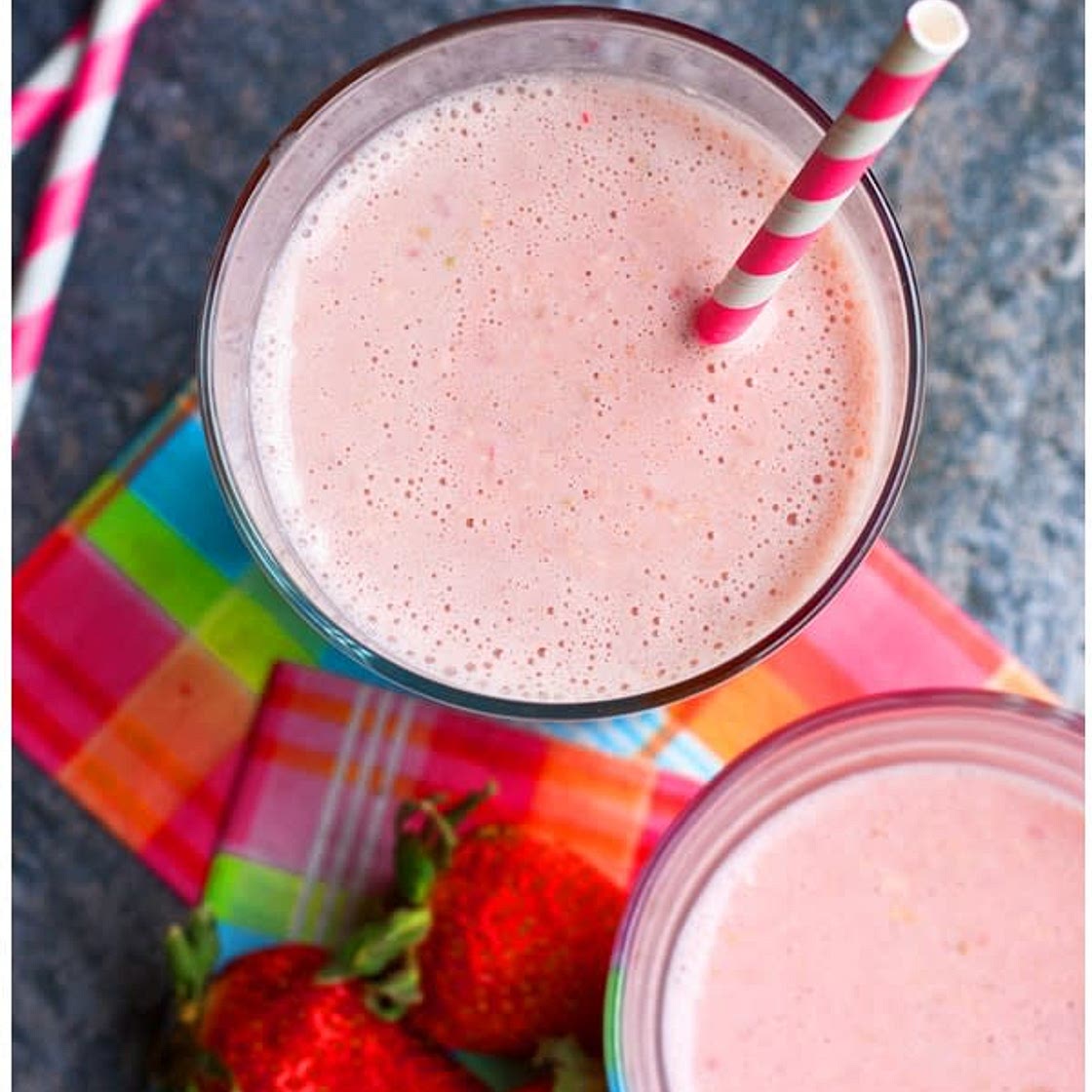STRAWBERRY SMOOTHIE