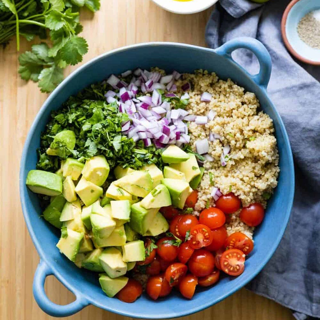 EASY QUINOA SALAD