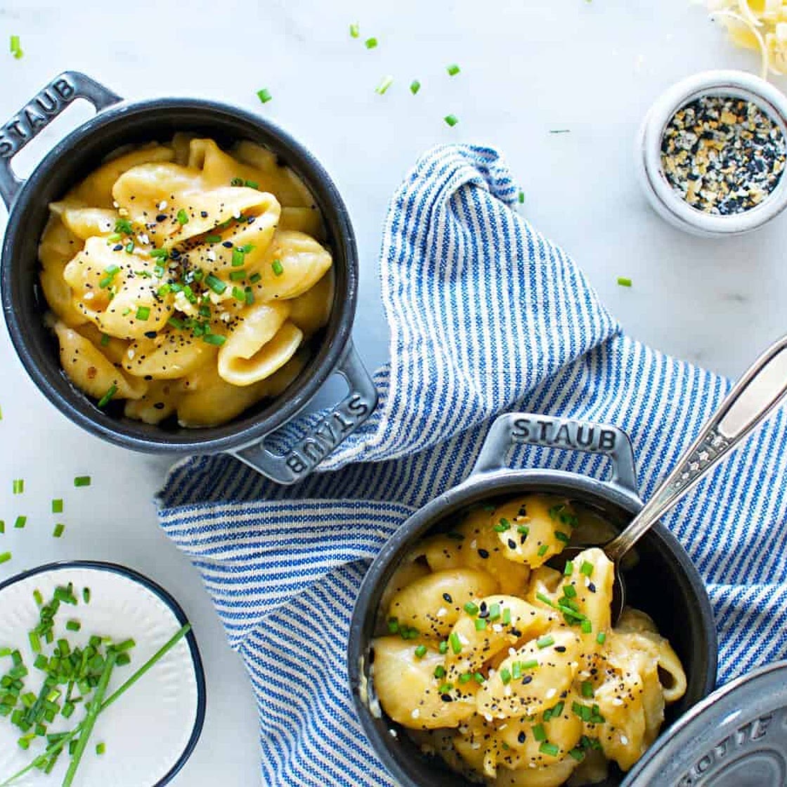 Smoked Gouda Instant Pot Mac and Cheese