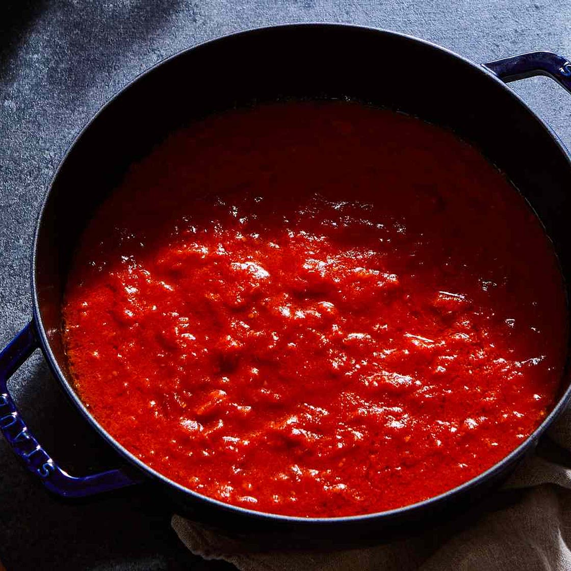 Tomato Sauce with Onion and Butter